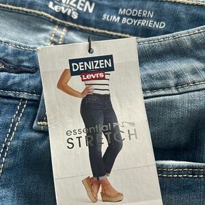 Levi's Denizen Boyfriend Jeans, Size 4